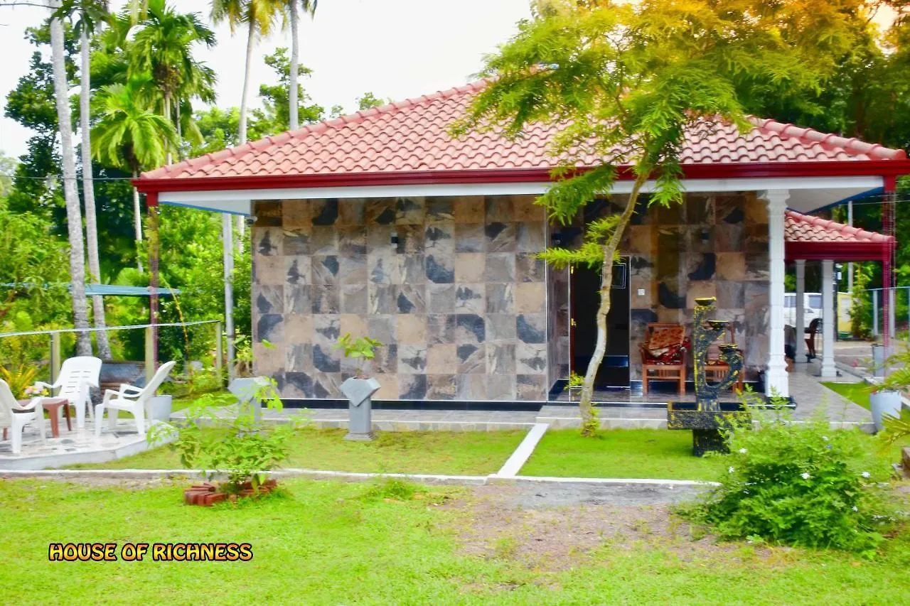 Guest house House Of Richness Hotel Negombo