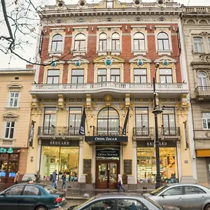Opera Passage & Aparthotel Lviv